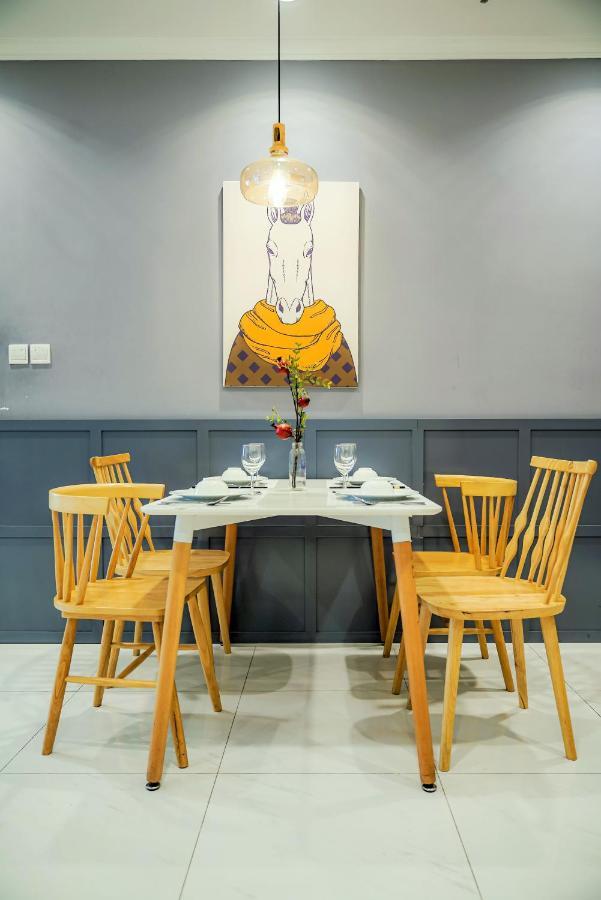 Moxy Hcmc Aparts - Vinhomes Central Park, Ice Rink Cidade de Ho Chi Minh Exterior foto