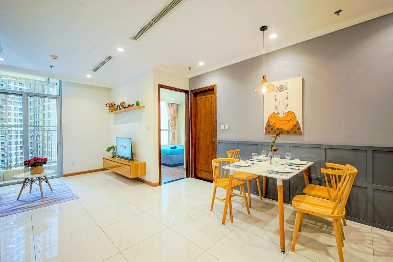 Moxy Hcmc Aparts - Vinhomes Central Park, Ice Rink Cidade de Ho Chi Minh Exterior foto